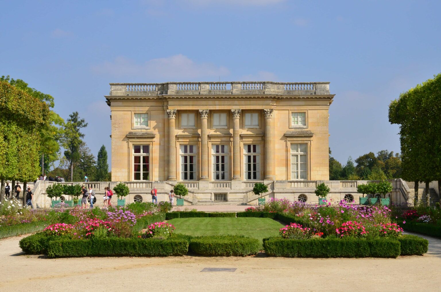 Trianon Sarayları