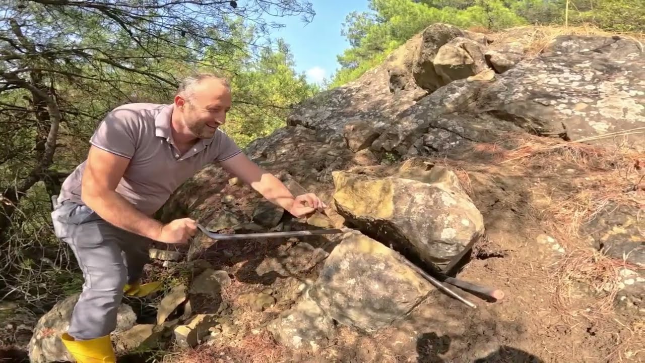 Kaya Kasası Açılınca Muhteşem Definesi Saçıldı !!!