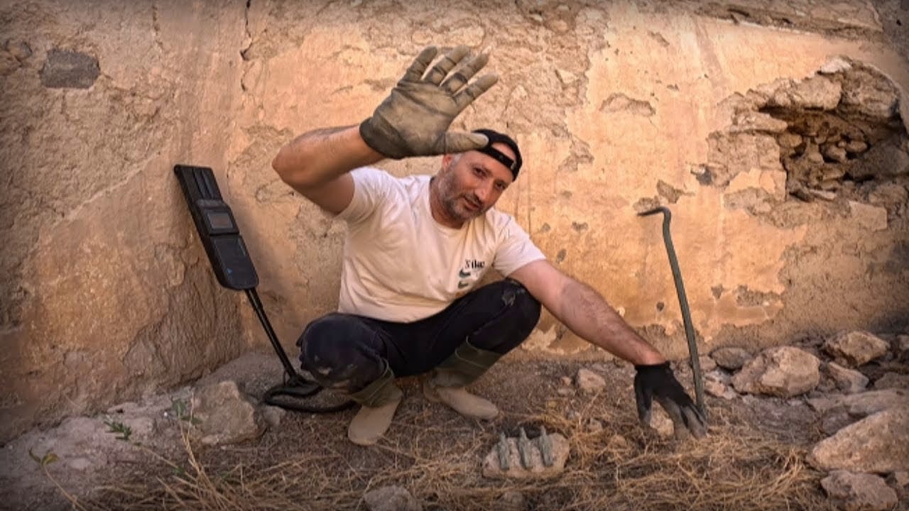 Tarihin İçinde Kalan Gizemli Define Kasaları Ortaya Çıkıyor !!!