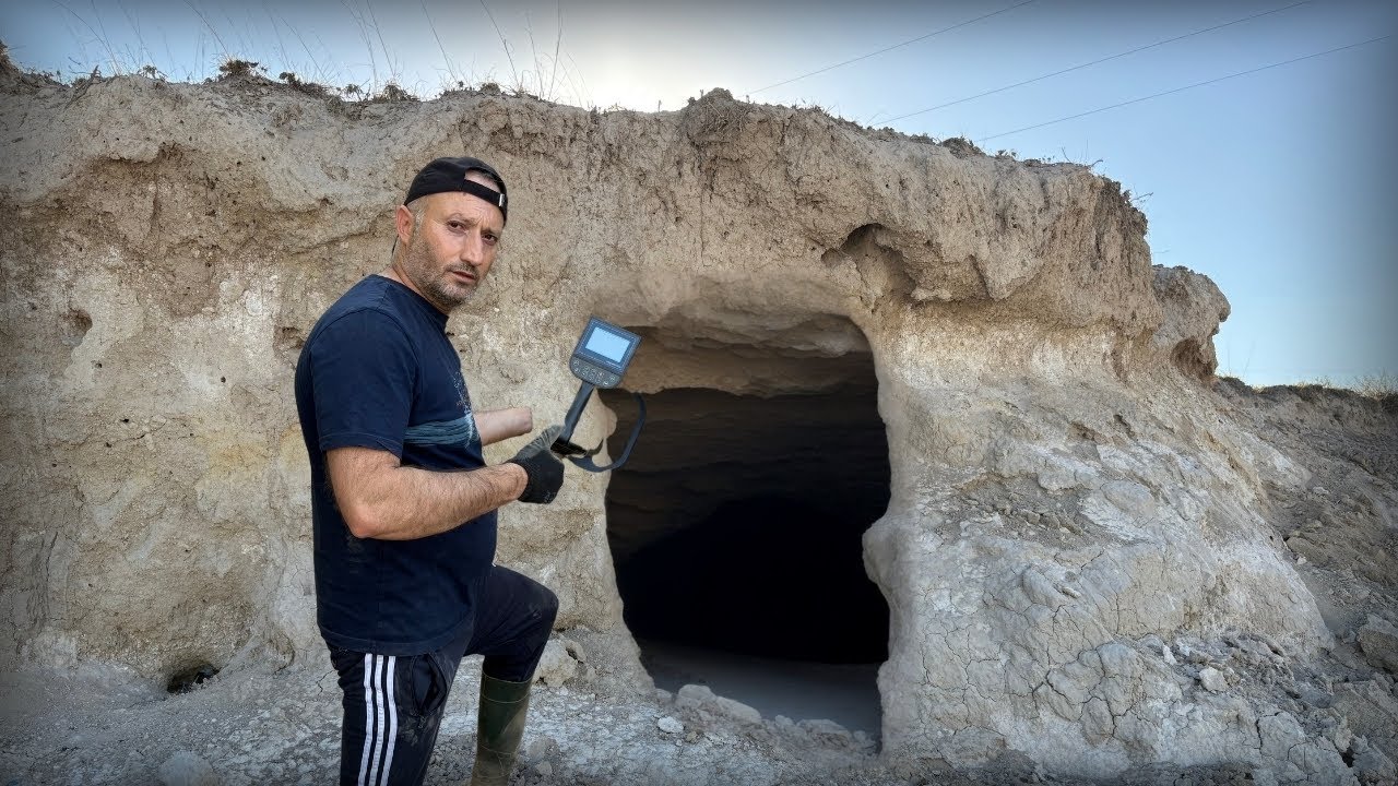 Toplu Mezarların Olduğu Bölgede Efsane Define Çıkardım !!!