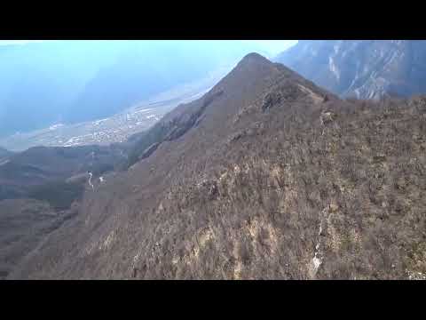 Della Paura Wingsuit soaring