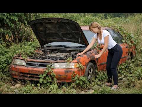 Timelapse : A genius girl spent 20 days repairing and restoring an abandoned, rusty old car.