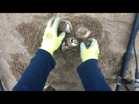 12 Mins of Metal Detecting - Can Spill