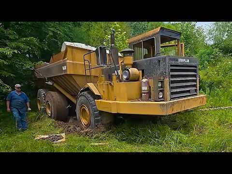 We Bought a $1,000 Abandoned CAT 400 Haul Truck