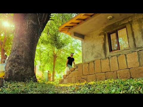 Dağ köyünde yaşayan yalnız adamın hayatı. A happy life in a chalet#villagelife#köyhayatı