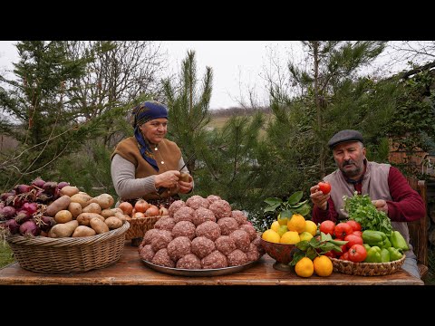 Baking A Village Style Herb And Meat Pie...🌿🔥