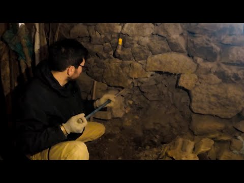 Eski Köy Evinde Define Keşfi Görenler Büyüledi !!!