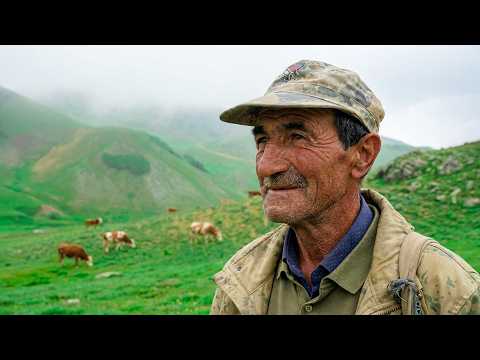 2080 Rakımlı Köy: Çoban Ekrem'in Hayvanlarıyla Yalnız Hayatı | Belgesel Film