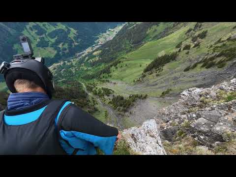 Bussalp Wingsuit Basejump mit @philwingsuit.b.a.s.e.232 und @JoHannesWingsuit