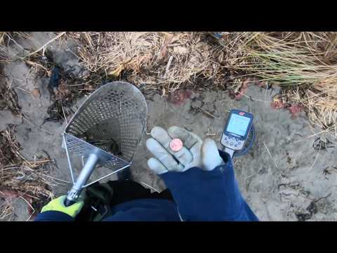 12 Mins of Metal Detecting - Spendable Zinc Penny + More Possibly I dunno I didnt Keep Watching