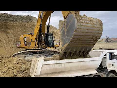 90 Minutes of Heavy Equipment Power | Excavators, Heavy Hauls & Bulldozers in 4K