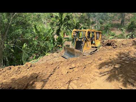 Forming Palm Oil Terraces, Bulldozer Challenges and Solutions